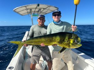 Sportfishing mahi at Los Buzos