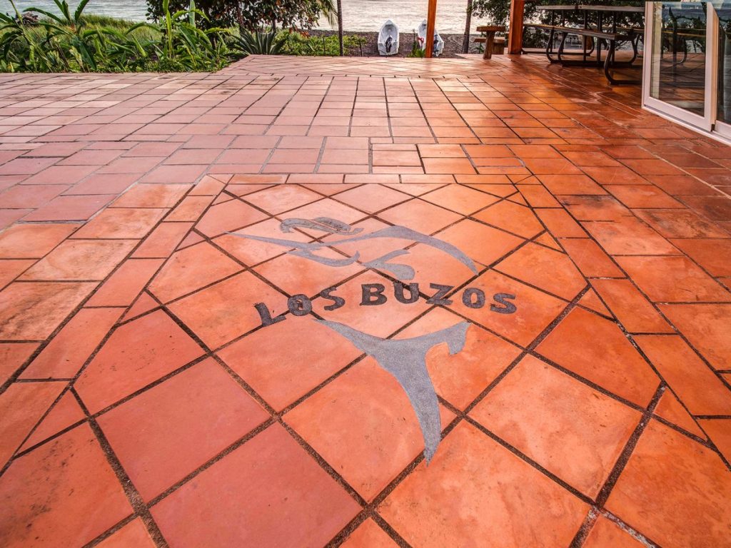 Los Buzos Resort Floor