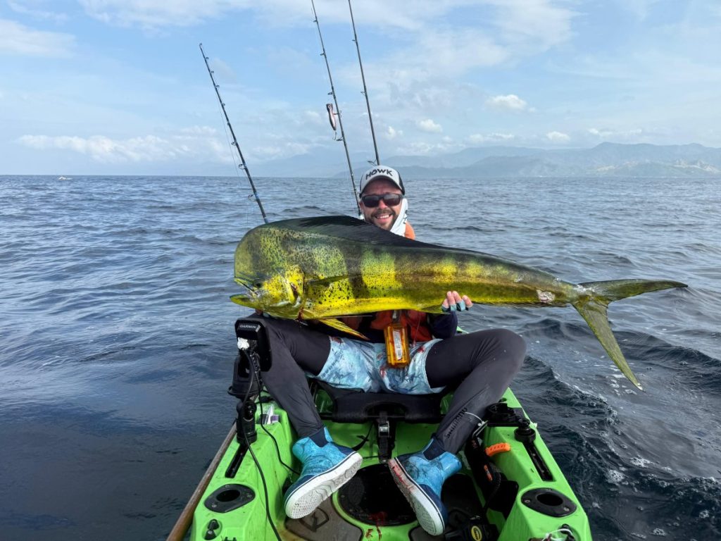 Los Buzos: Offshore Fishing & Adventure Resort | World-Class All Inclusive Kayak Fishing Trips: Your Tactical Mission on the Wild Coast (2026) Mahi caught on kayak at Los Buzos