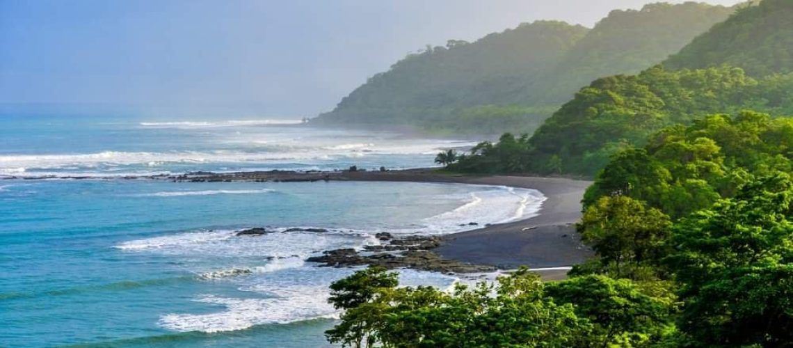 What is Los Buzos? The Ultimate Mission on Panama’s Wild Coast (2026)